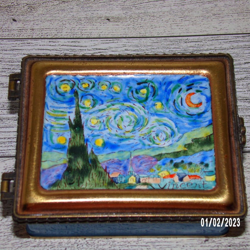 Kelvin Chen's: Starry Night rendition Trinket box lined w/ fabric